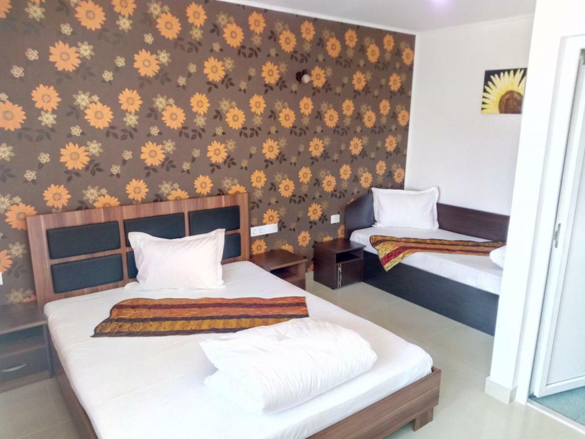 Camere De Inchiriat Carpati Hunedoara Esterno foto